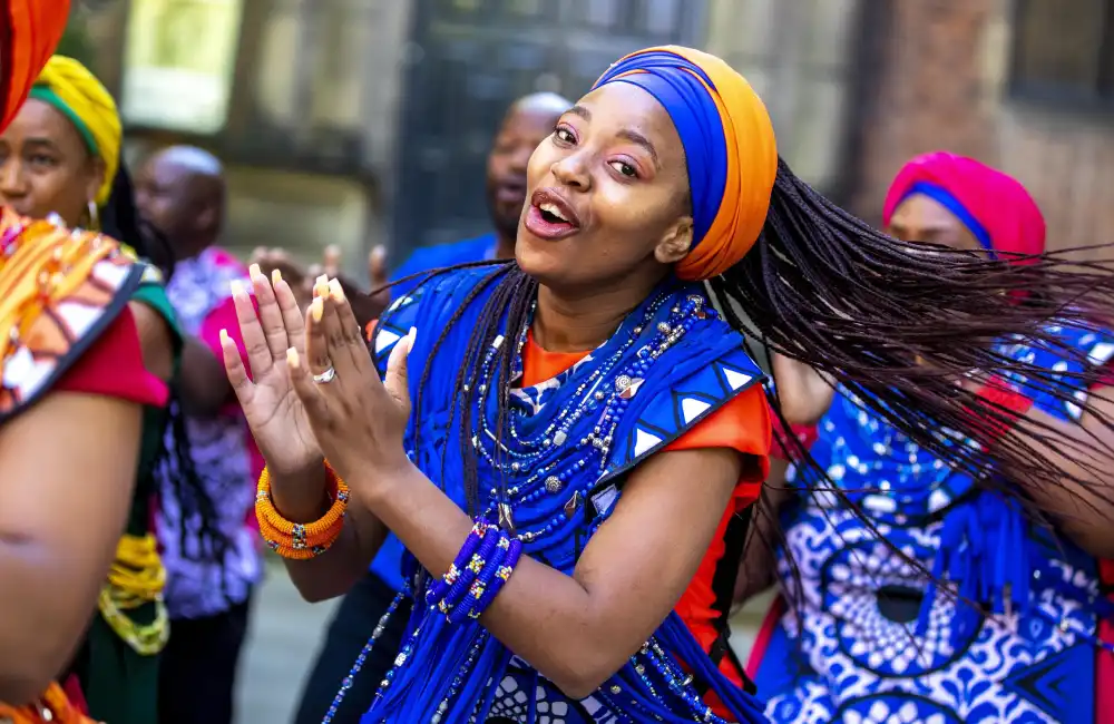 Transe et Tradition : La Danse comme Thérapie